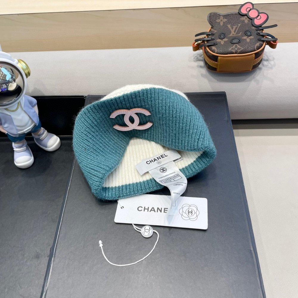 Шапка зимняя фото 9