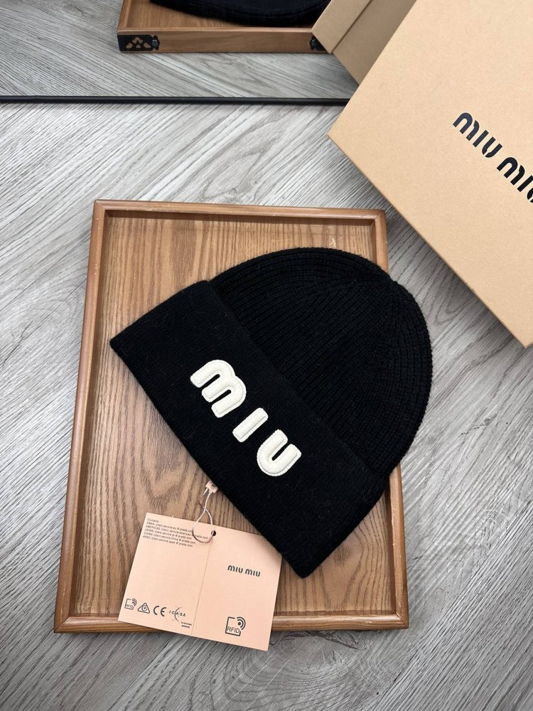 Шапка фото 3