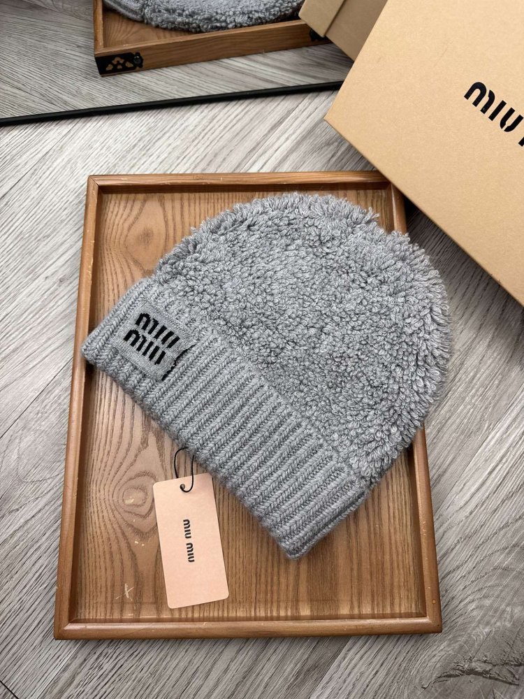 Шапка фото 3