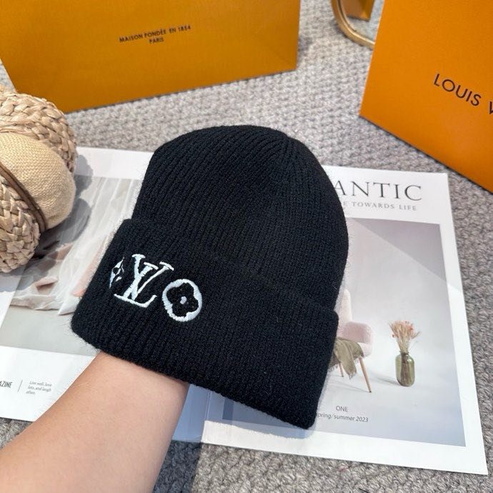 Шапка фото 3