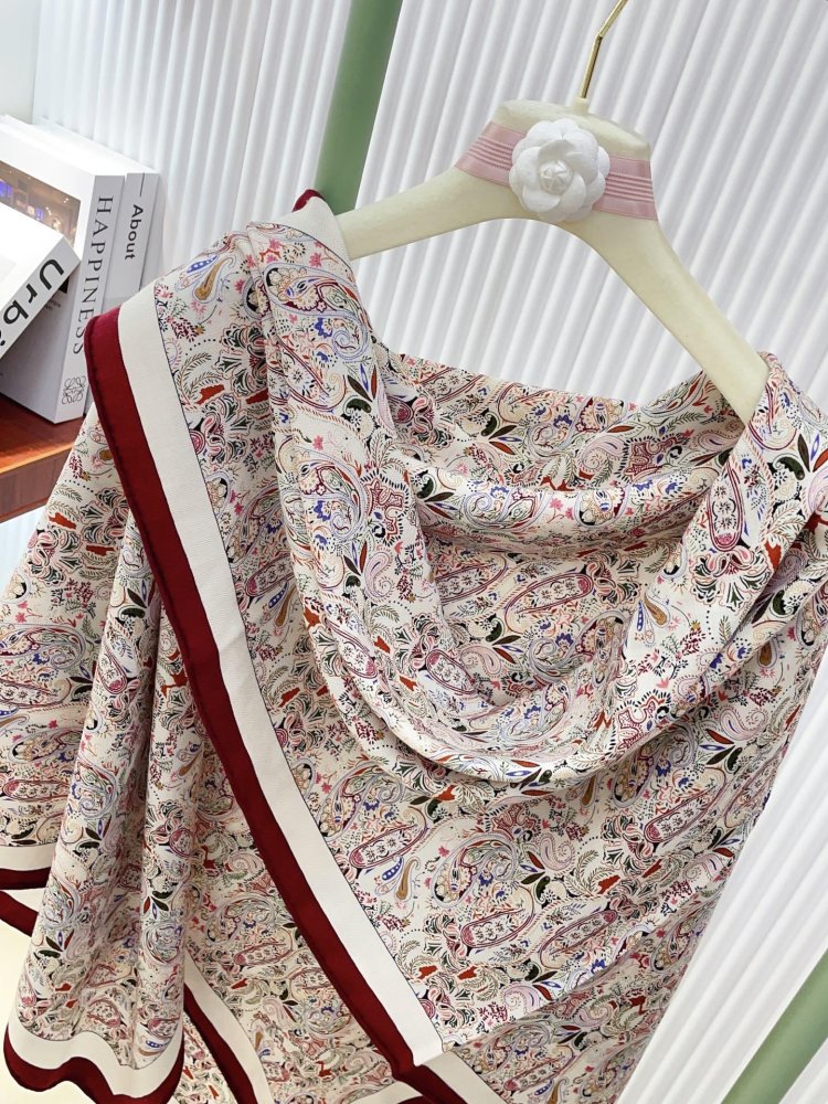 Шарф из кашемира и шелка 140 x 140 см фото 7