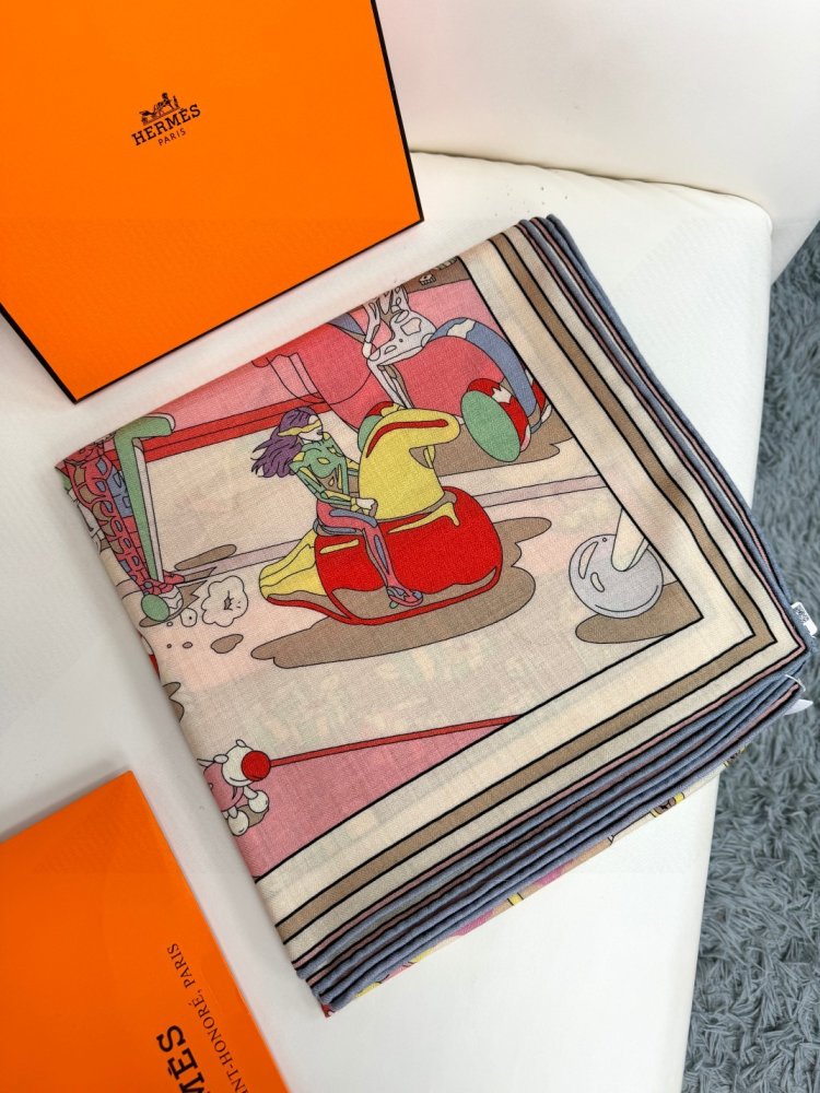 Шарф из шелка и кашемира 135x135 см