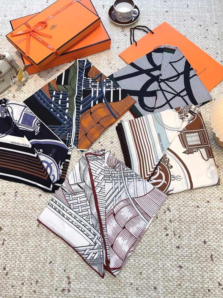 Шарф из шелка и кашемира 135x135 см фото 8