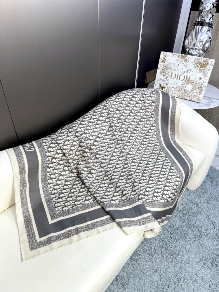 Шарф из шелка и кашемира 140х140 см фото 3