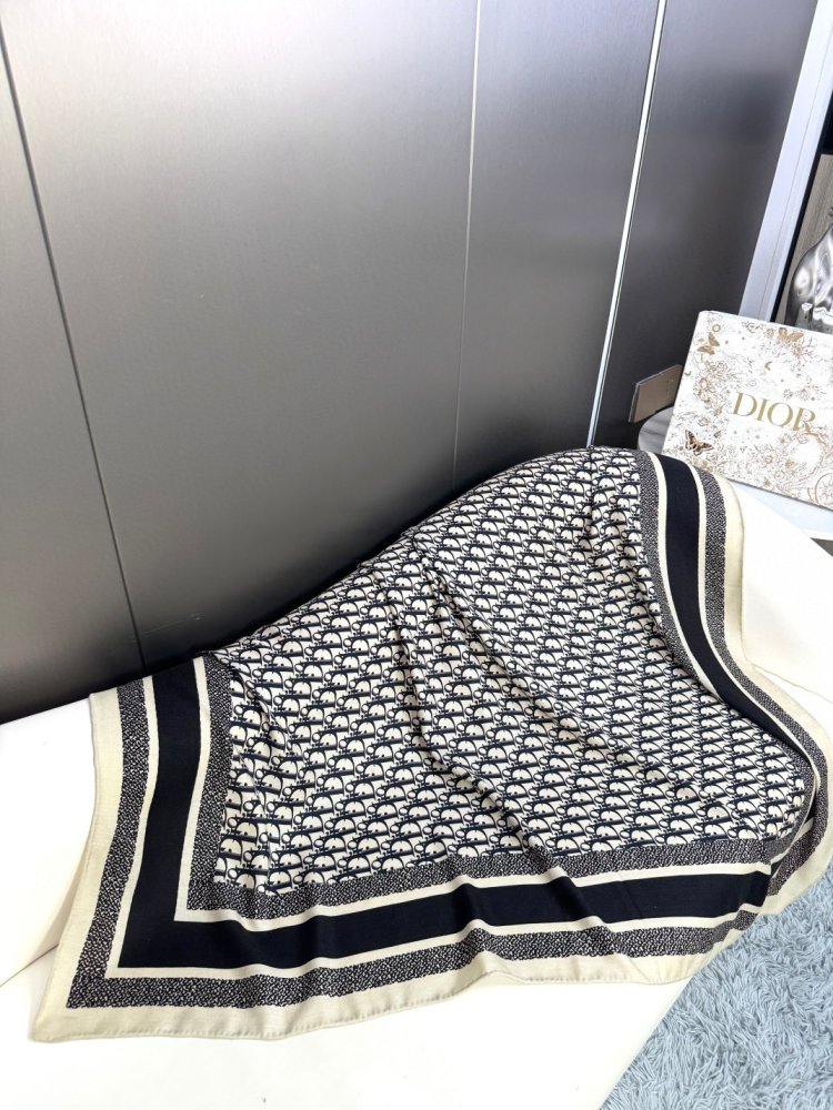 Шарф из шелка и кашемира 140х140 см фото 3