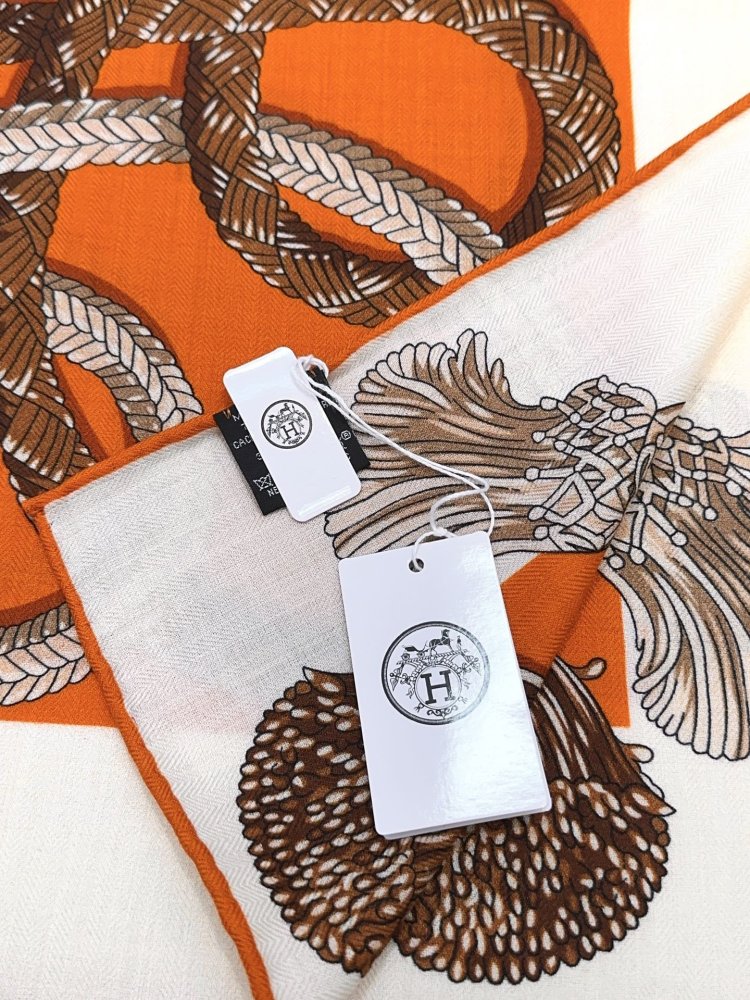 Шарф из шелка и кашемира 140х140 см фото 3