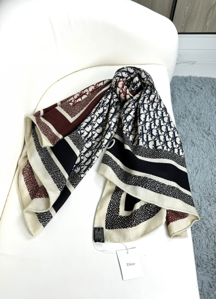 Шарф из шелка и кашемира 140х140 см фото 4