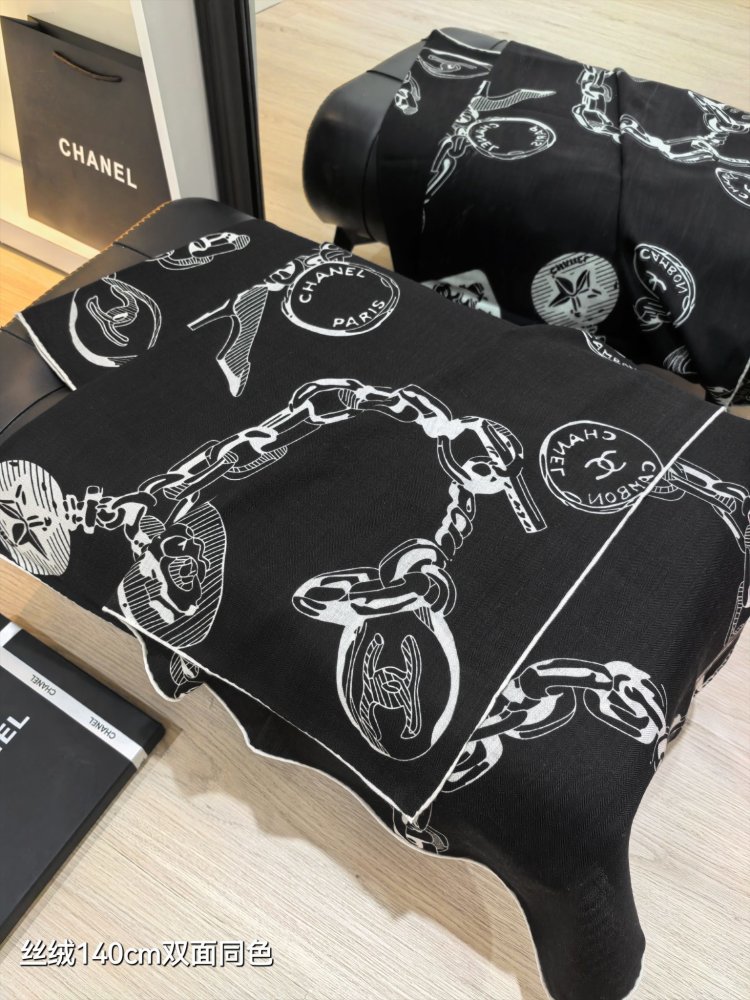 Шарф из шелка и кашемира 140х140 см фото 4