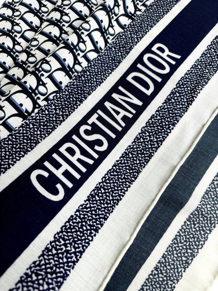 Шарф из шелка и кашемира 140х140 см фото 5