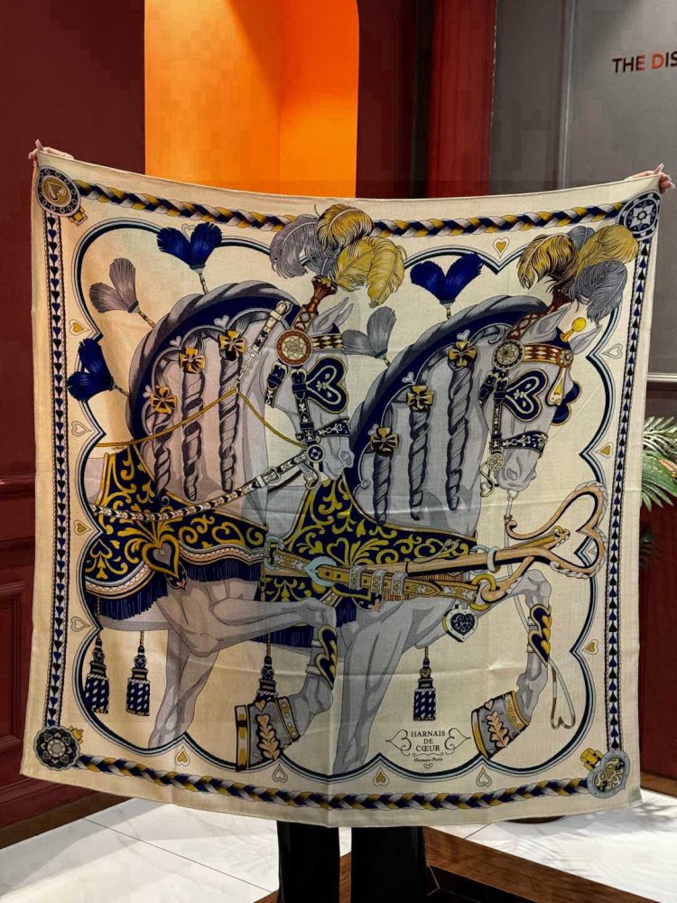 Шарф из шелка и кашемира 140х140 см фото 5