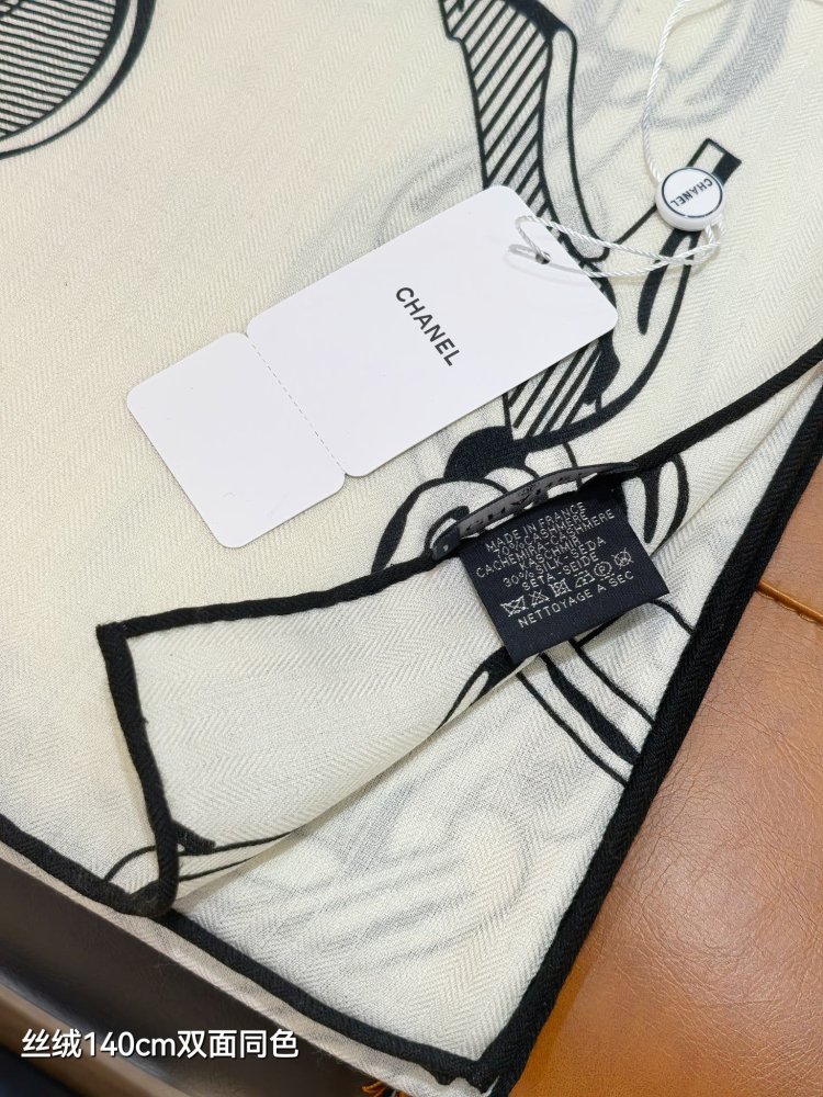 Шарф из шелка и кашемира 140х140 см фото 5