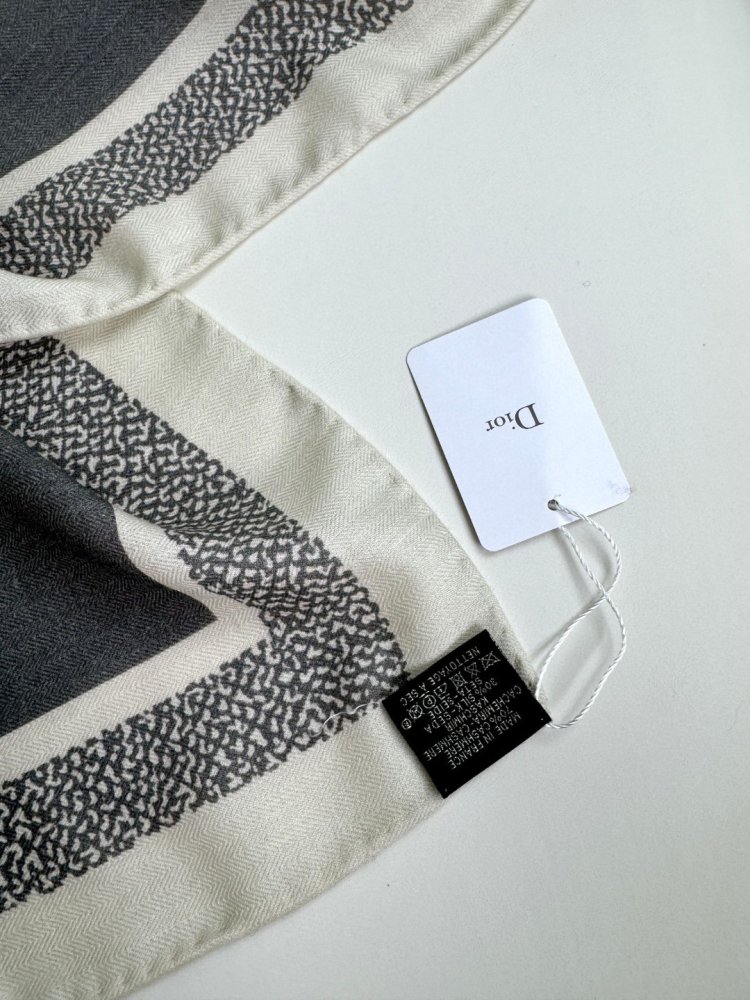 Шарф из шелка и кашемира 140х140 см фото 6