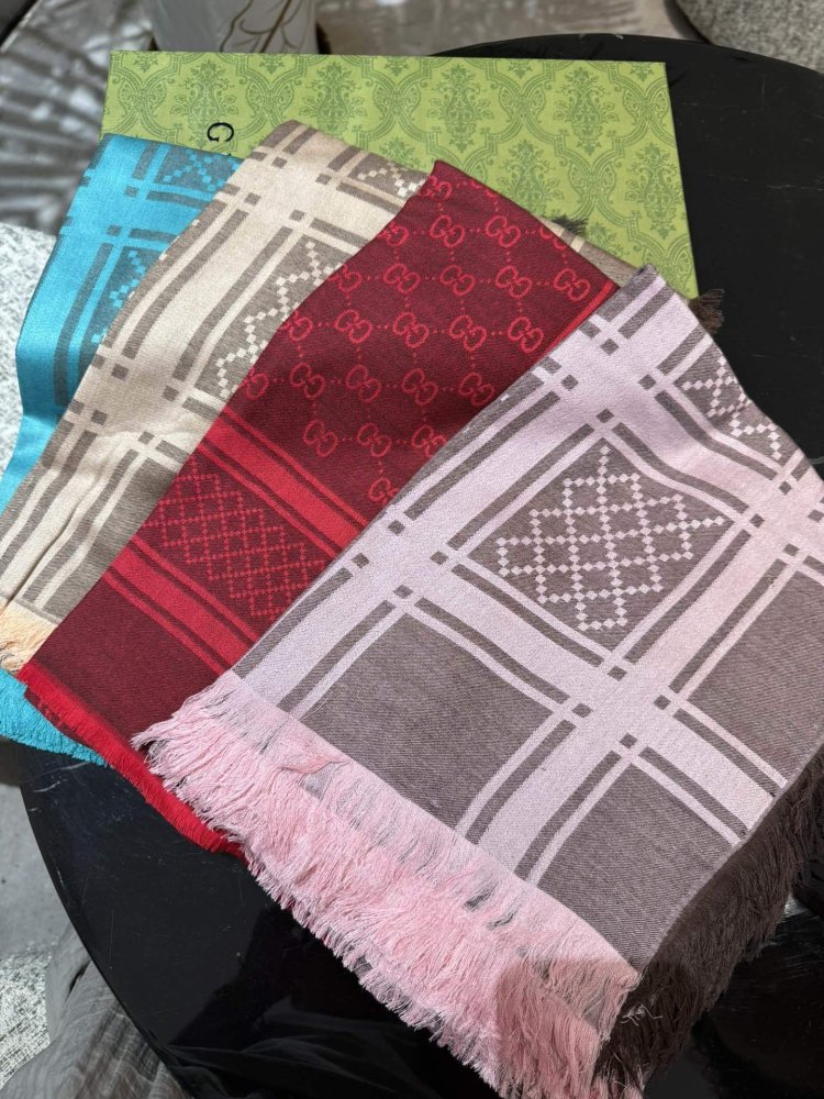 Шарф из шелка и кашемира 140х140 см фото 7