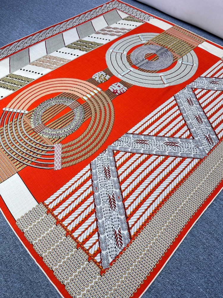 Шарф из шелка и кашемира 140x140 см фото 3