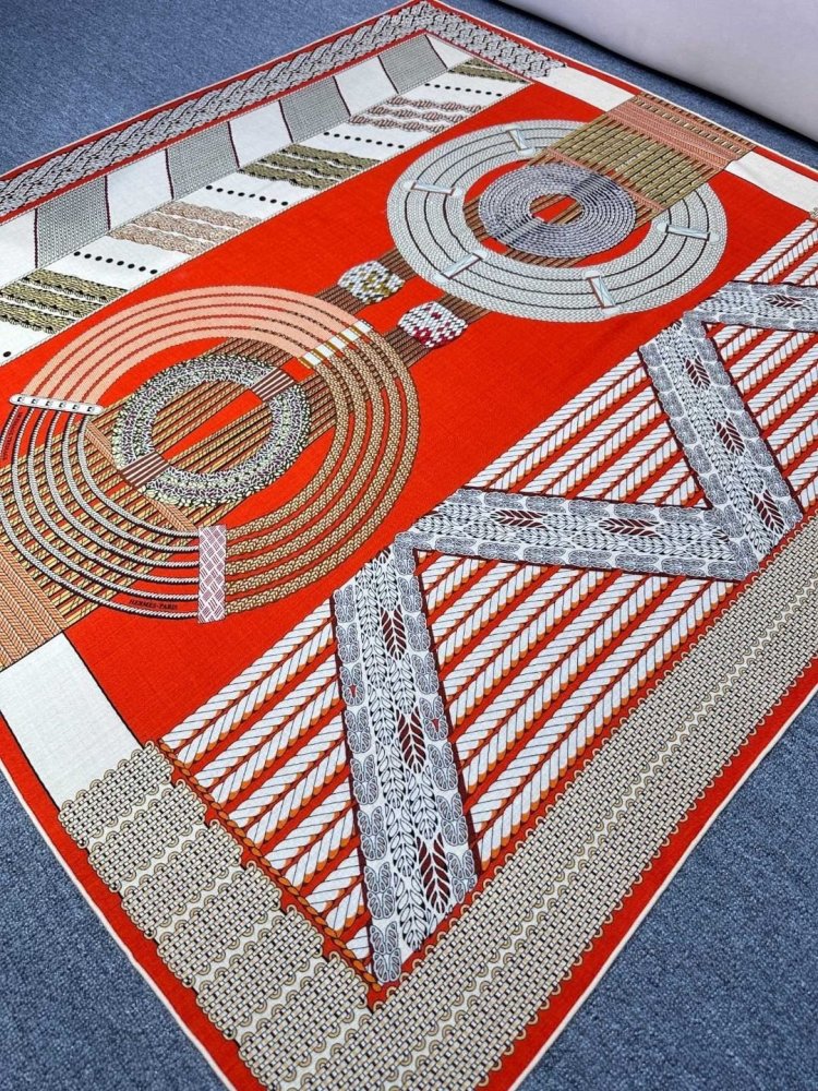 Шарф из шелка и кашемира 140x140 см фото 3