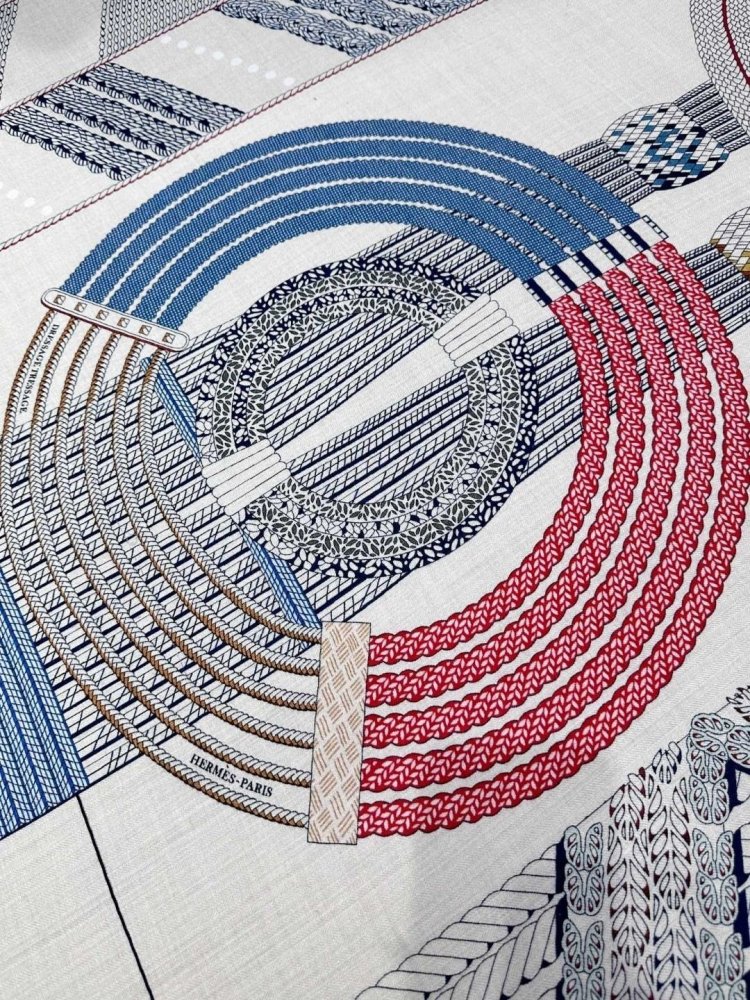 Шарф из шелка и кашемира 140x140 см фото 4