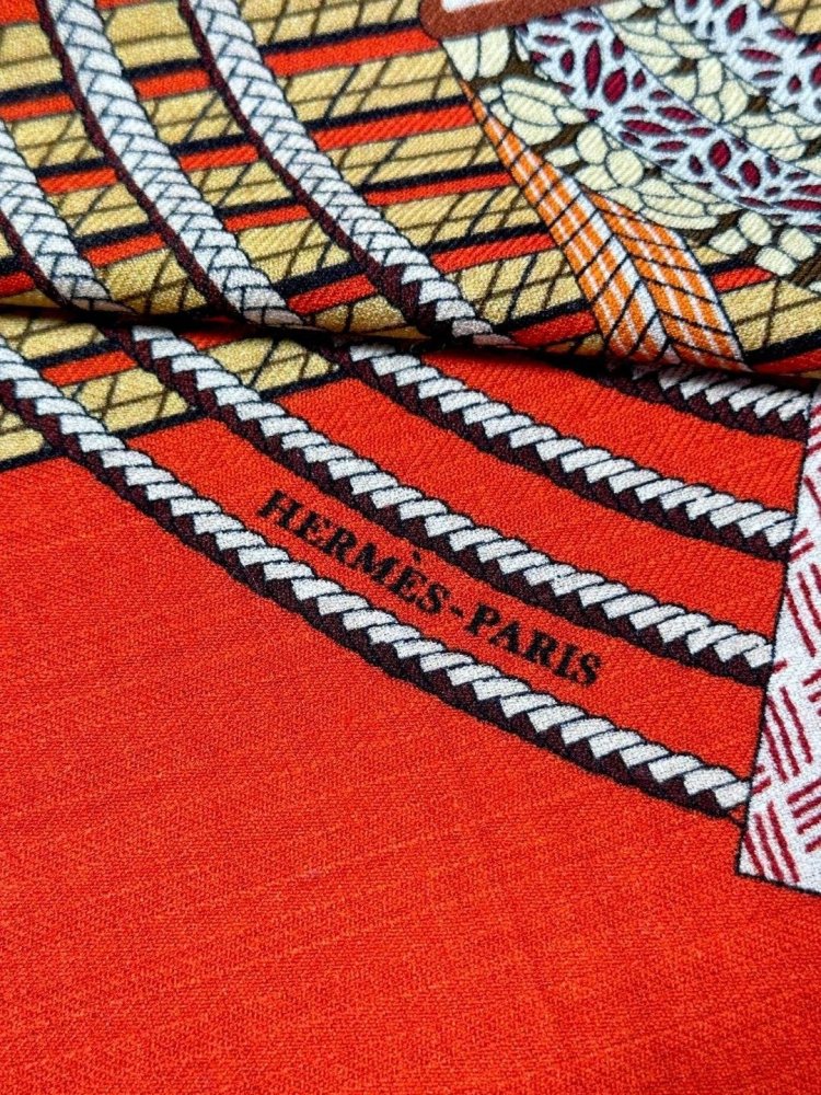 Шарф из шелка и кашемира 140x140 см фото 5