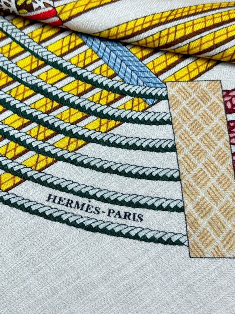 Шарф из шелка и кашемира 140x140 см фото 5