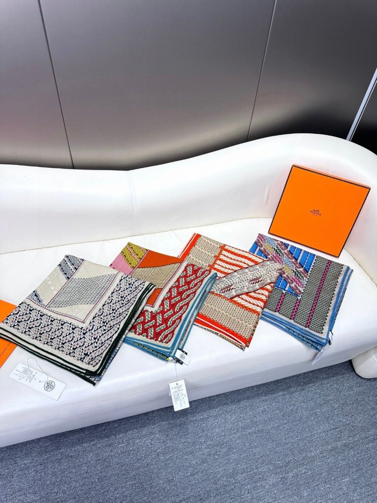 Шарф из шелка и кашемира 140x140 см фото 7