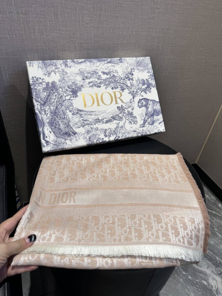 Шарф из шелка и кашемира 70 х 200 см