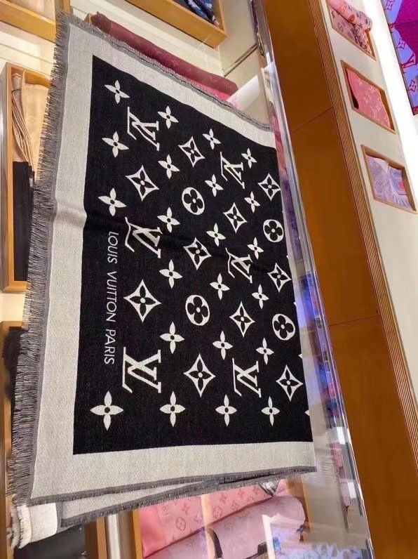 Scarf of silks and wool 75х200 cm фото 2