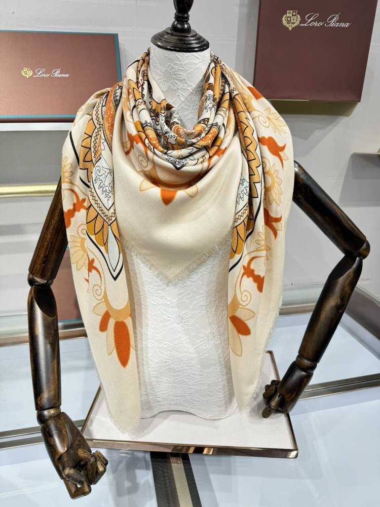 Шарф з шерски і шовку 140 x 140 см