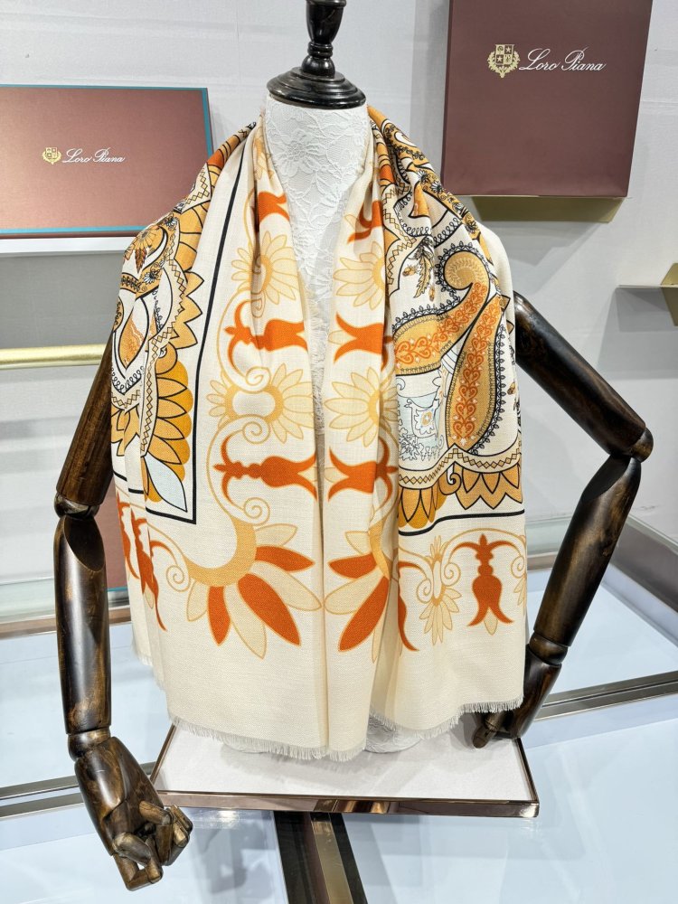 Шарф з шерски і шовку 140 x 140 см фото 8