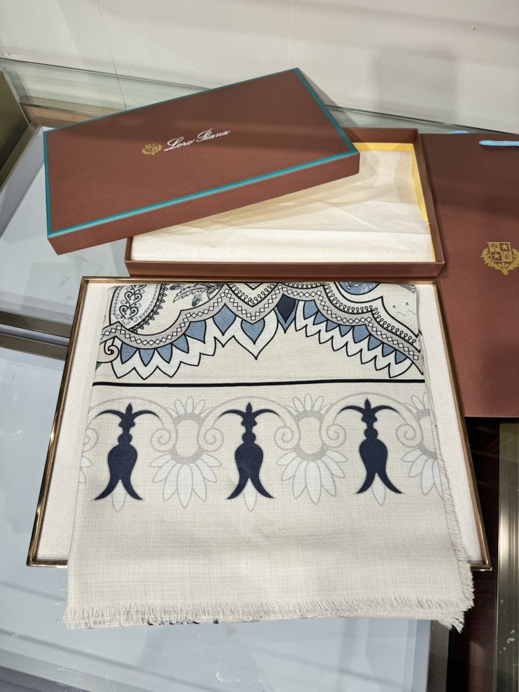 Шарф з шерски і шовку 140 x 140 см фото 9