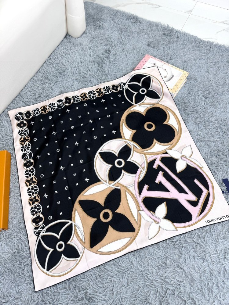 Шарф шовкова 90х90 см