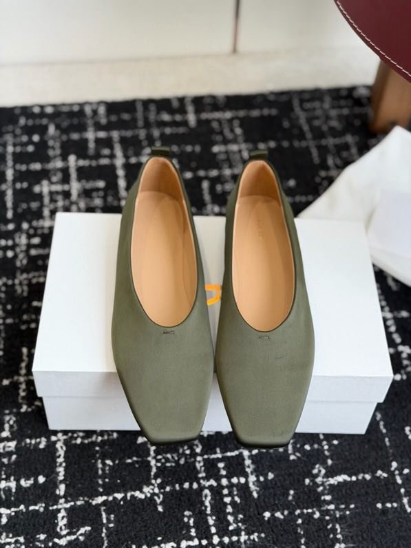 Silk ballet shoes