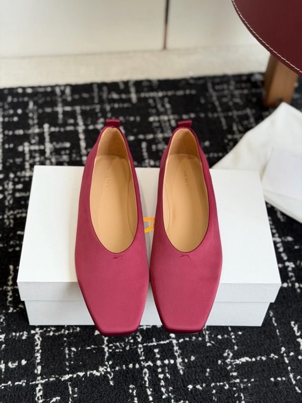 Silk ballet shoes
