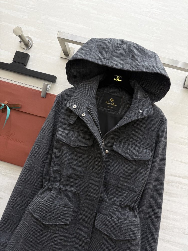 Шерстяная клетчатая куртка с капюшоном фото 7