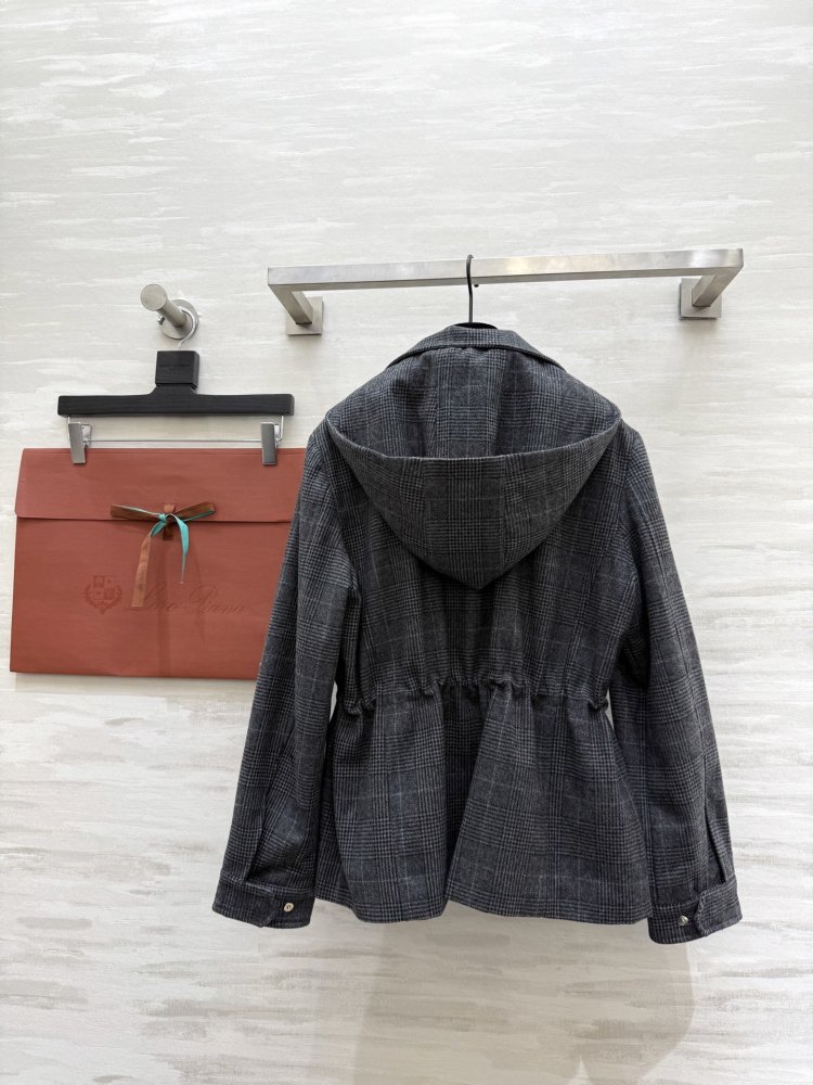 Шерстяная клетчатая куртка с капюшоном фото 8