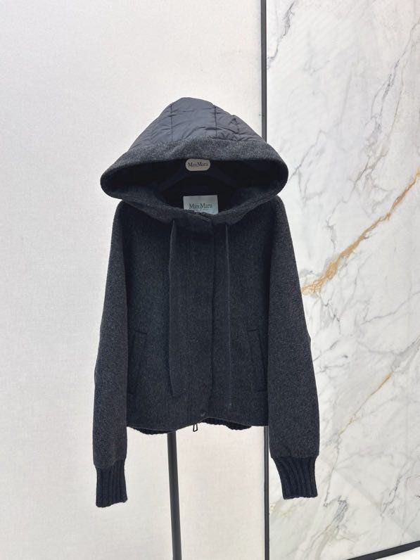 Woolen short jacket from hood