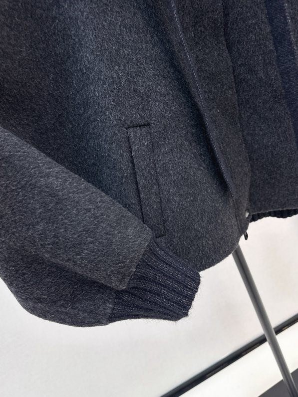 Woolen short jacket from hood фото 5