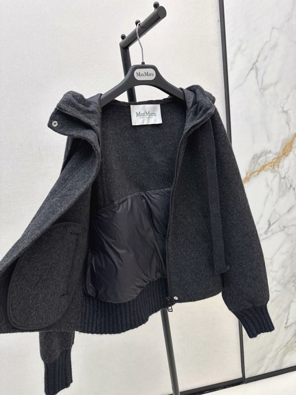 Woolen short jacket from hood фото 7