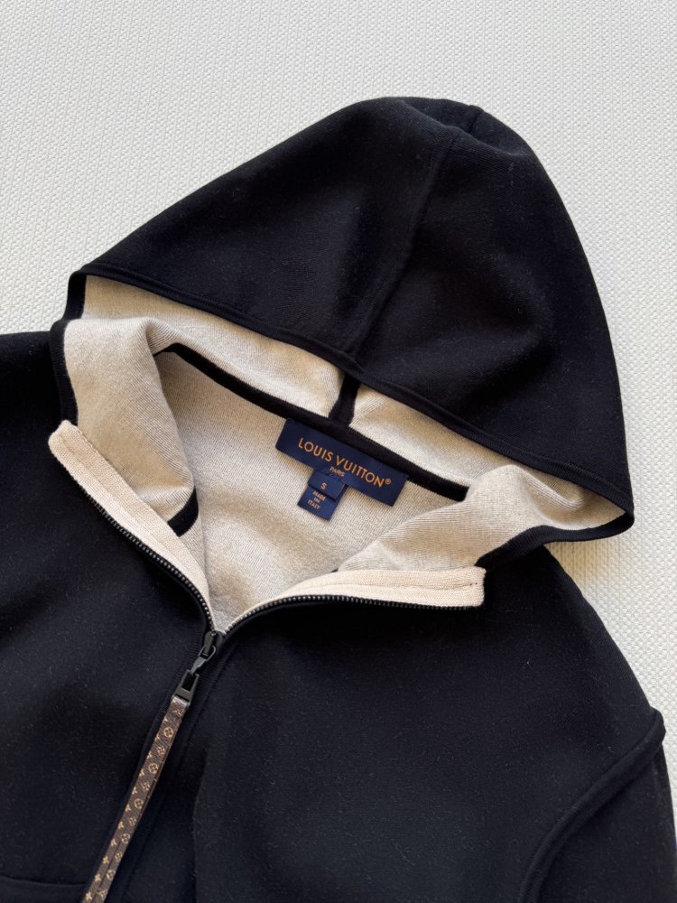 Шерстяная толстовка с капюшоном фото 4