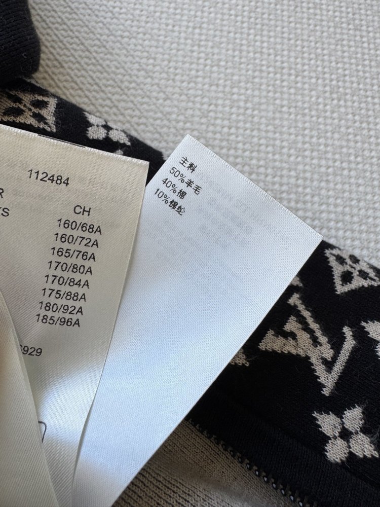 Шерстяная толстовка с капюшоном фото 9