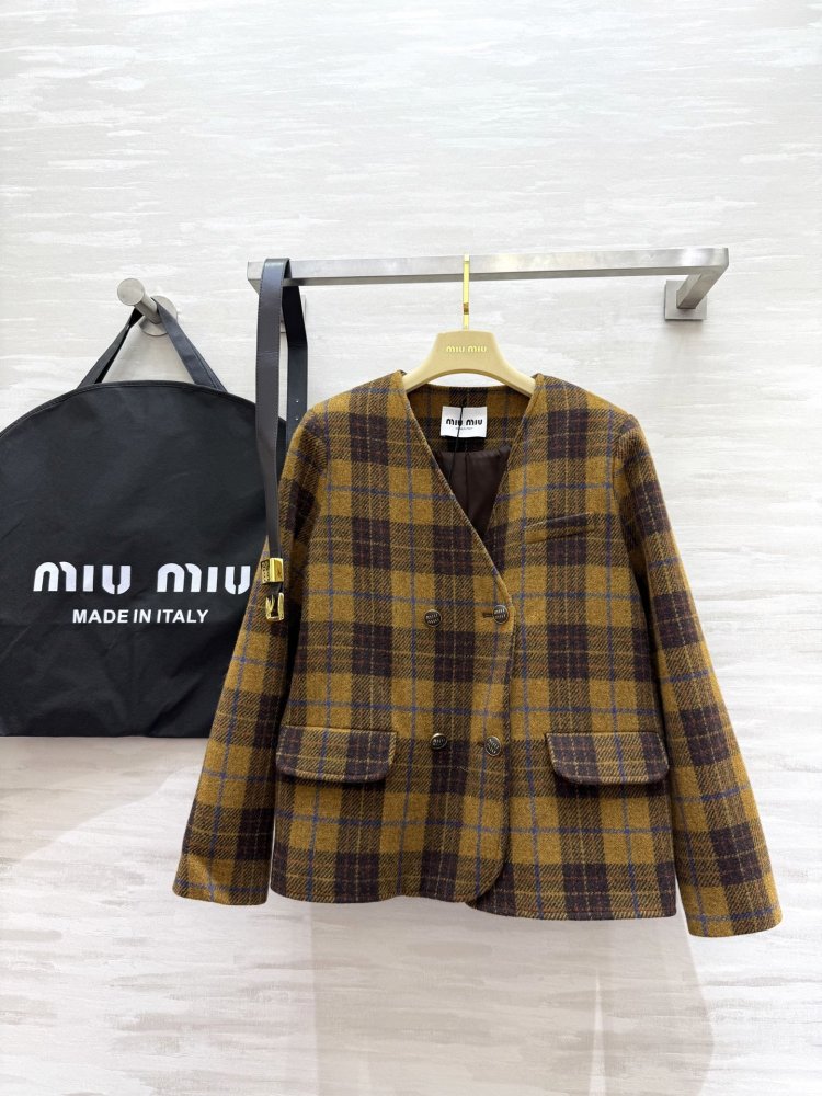 Шерстяное клетчатое пальто