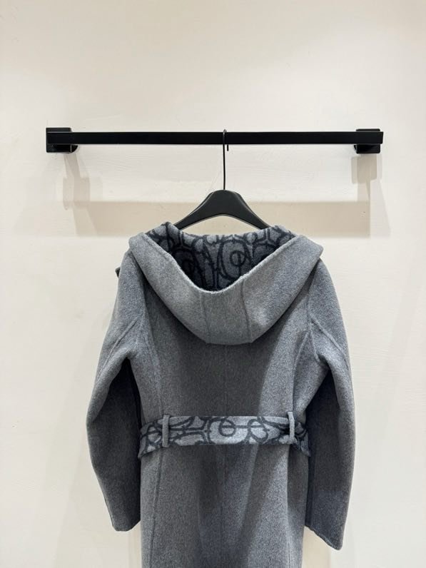 Шерстяное пальто с капюшоном фото 4