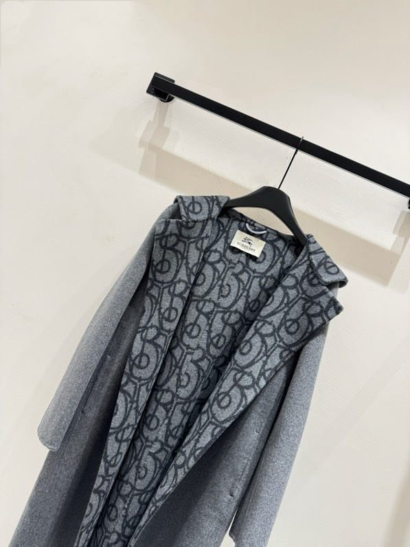 Шерстяное пальто с капюшоном фото 5