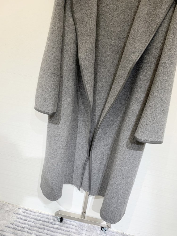 Шерстяное пальто с капюшоном фото 5