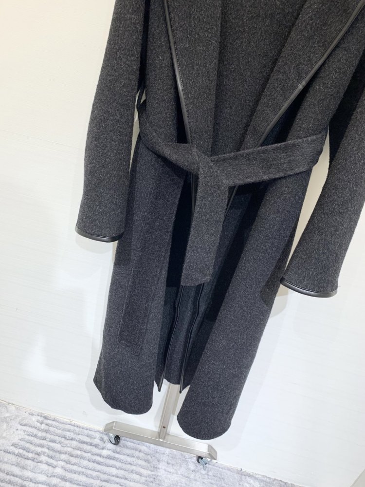 Шерстяное пальто с капюшоном фото 5