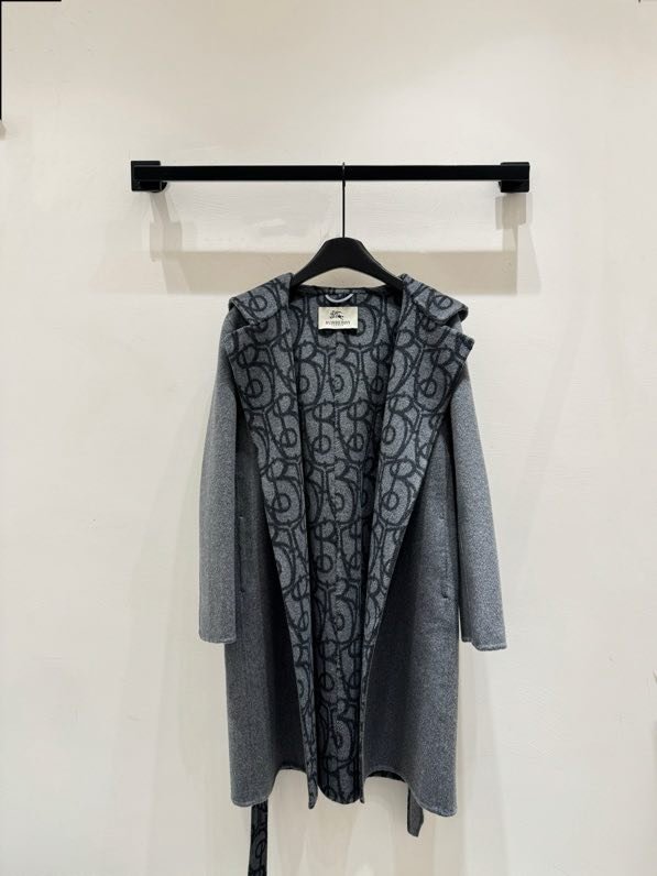 Шерстяное пальто с капюшоном фото 6