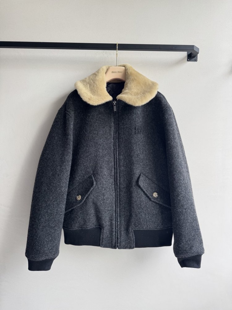 Шерстяное пальто женское