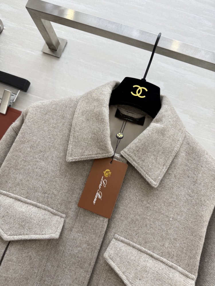 Вовняне пальто фото 2