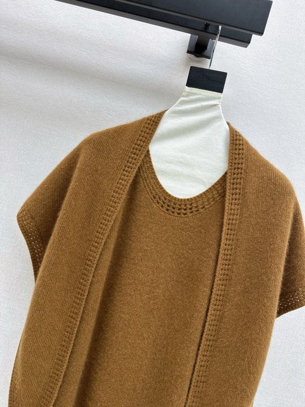 Шерстяное платье без рукавов с шалью фото 3