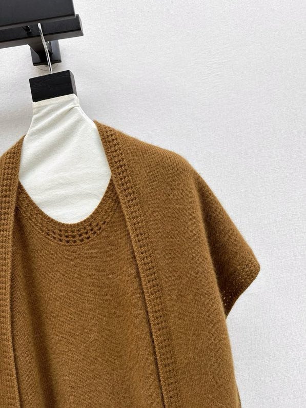 Шерстяное платье без рукавов с шалью фото 4