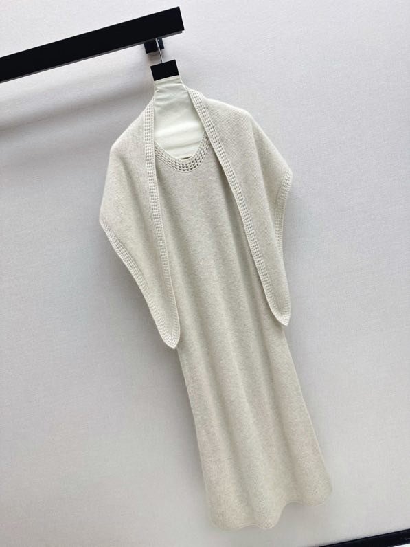 Вовняне Плаття, Сукня без рукавів з шаллю фото 8