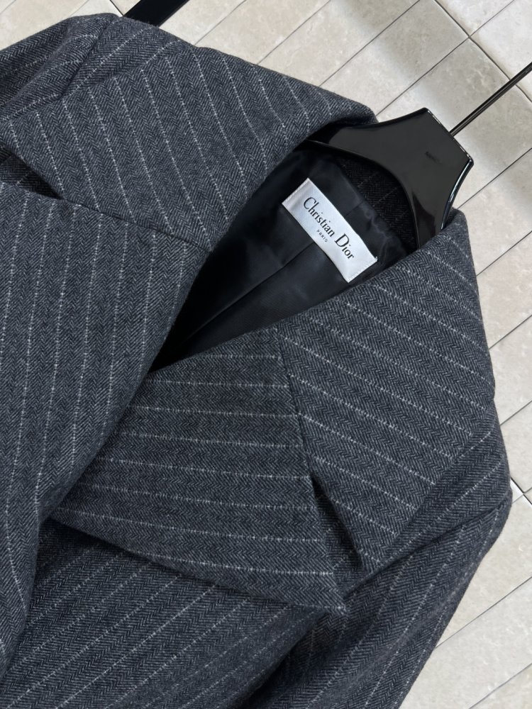 Шерстяной блейзер женский фото 3